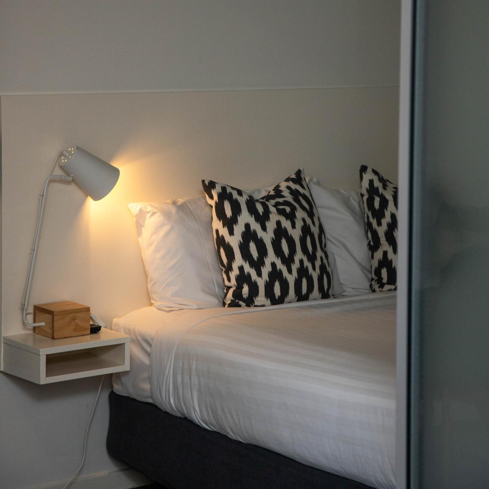 لينوكس هيد Lennox Holiday Apartments المظهر الخارجي الصورة
